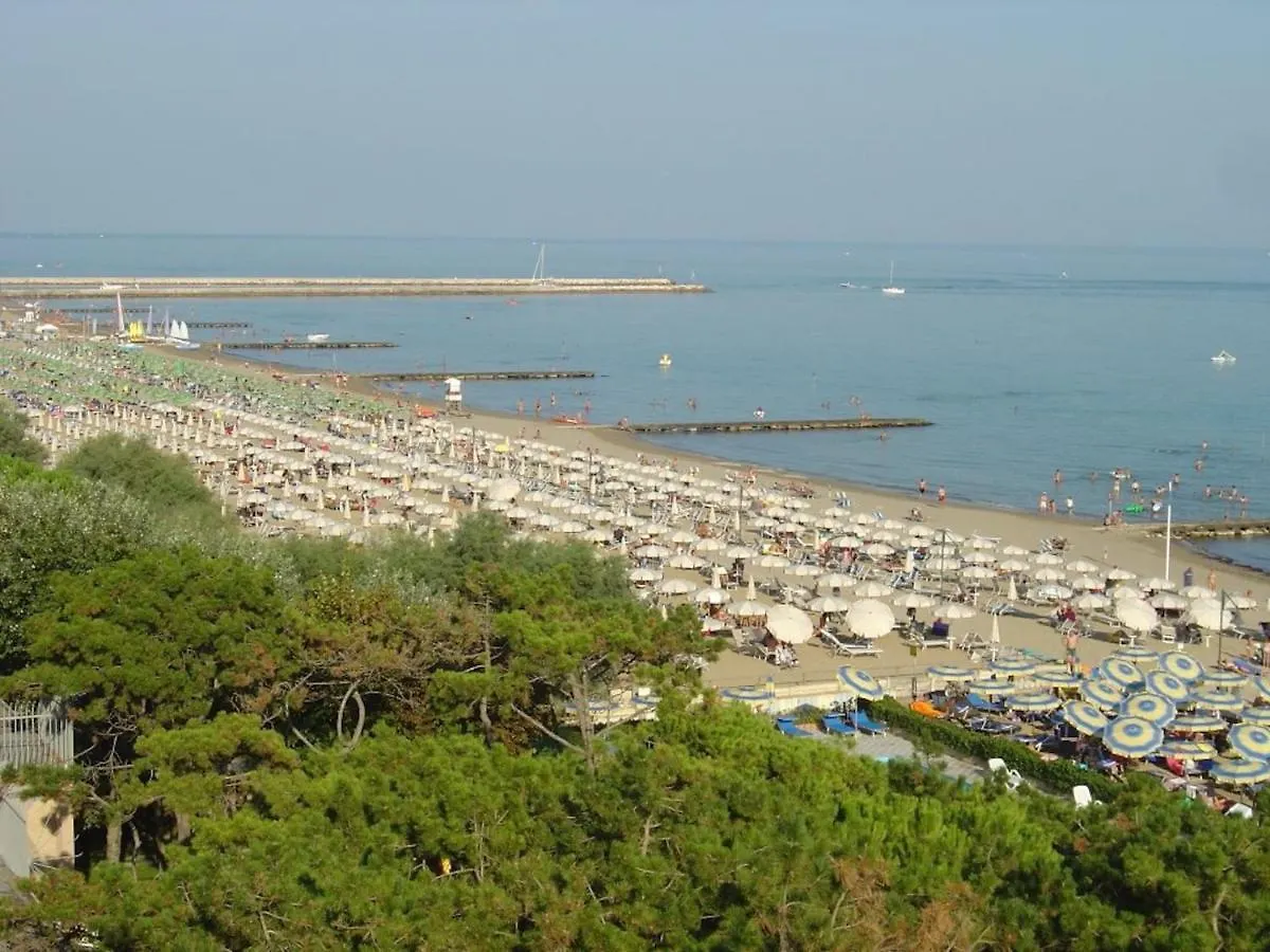Enjoy A Cozy Apartment With Large Terrace Porto Santa Margherita di Caorle 0*,  Italy